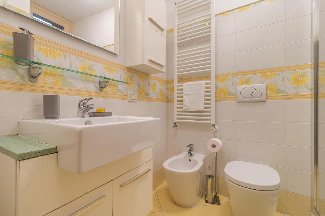 Casa Masa close to @S.Lucia Train Station Venecia Exterior foto